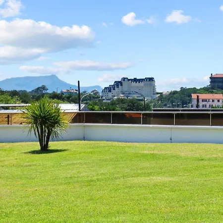 Apartment Rue De Madrid *